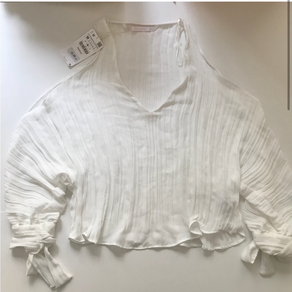 Zara Off the Shoulder White Blouse (Medium)